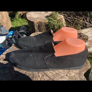 Pablo Men’s Black Canvas Slip On Sneaker Size 11E